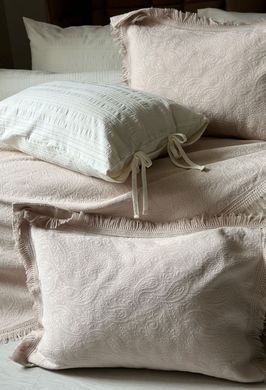 Фото Жаккардовое Покрывало с наволочками Saheser Grace Light Beige