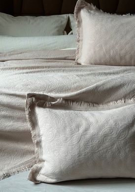 Фото Жаккардовое Покрывало с наволочками Saheser Grace Light Beige