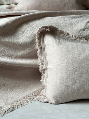 Фото Жаккардовое Покрывало с наволочками Saheser Grace Light Beige