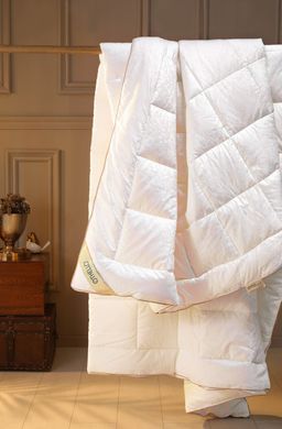Фото Зимнее антиаллергенное одеяло Othello Crowna Белое