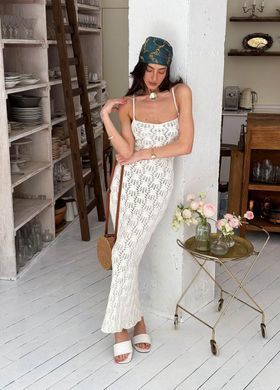 Фото Ажурное платье макси на тонких бретелях Lace Молочное