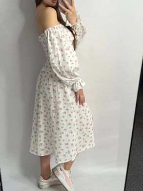 Фото Женское муслиновое платье миди белое в красные цветы