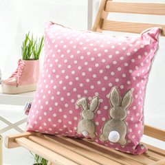 Фото Декоративная подушка с вышивкой Ideia Зайчик Розовая