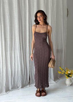 Фото Ажурное платье макси на тонких бретелях Lace Кофейное