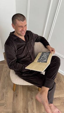 Фото Мужская велюровая пижама V.Velika на пуговицах Штани + Кофта Шоколад