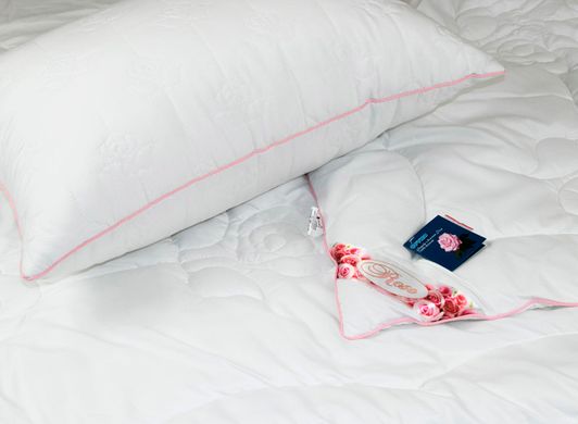 Фото Демисезонное одеяло Rose Руно Волокна Розы Белое