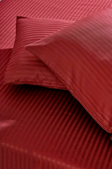 Фото Набор Простыня на резинке и наволочки Massimo Monelli Saten Stripe Красный