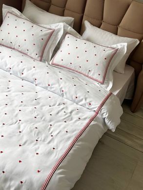 Фото Комплект постельного белья Maison D'or Lamour red Satin с вишивкой